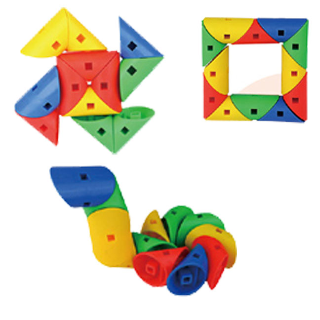 Plastic round triangle pieces 2.5L bucket (50pcs)
